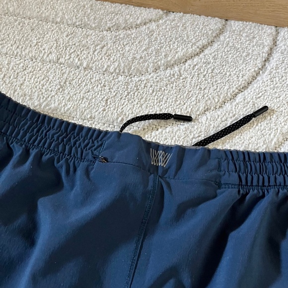 Mack Weldon Stratus Active Short Unlined True Navy Size L - Picture 6 of 8